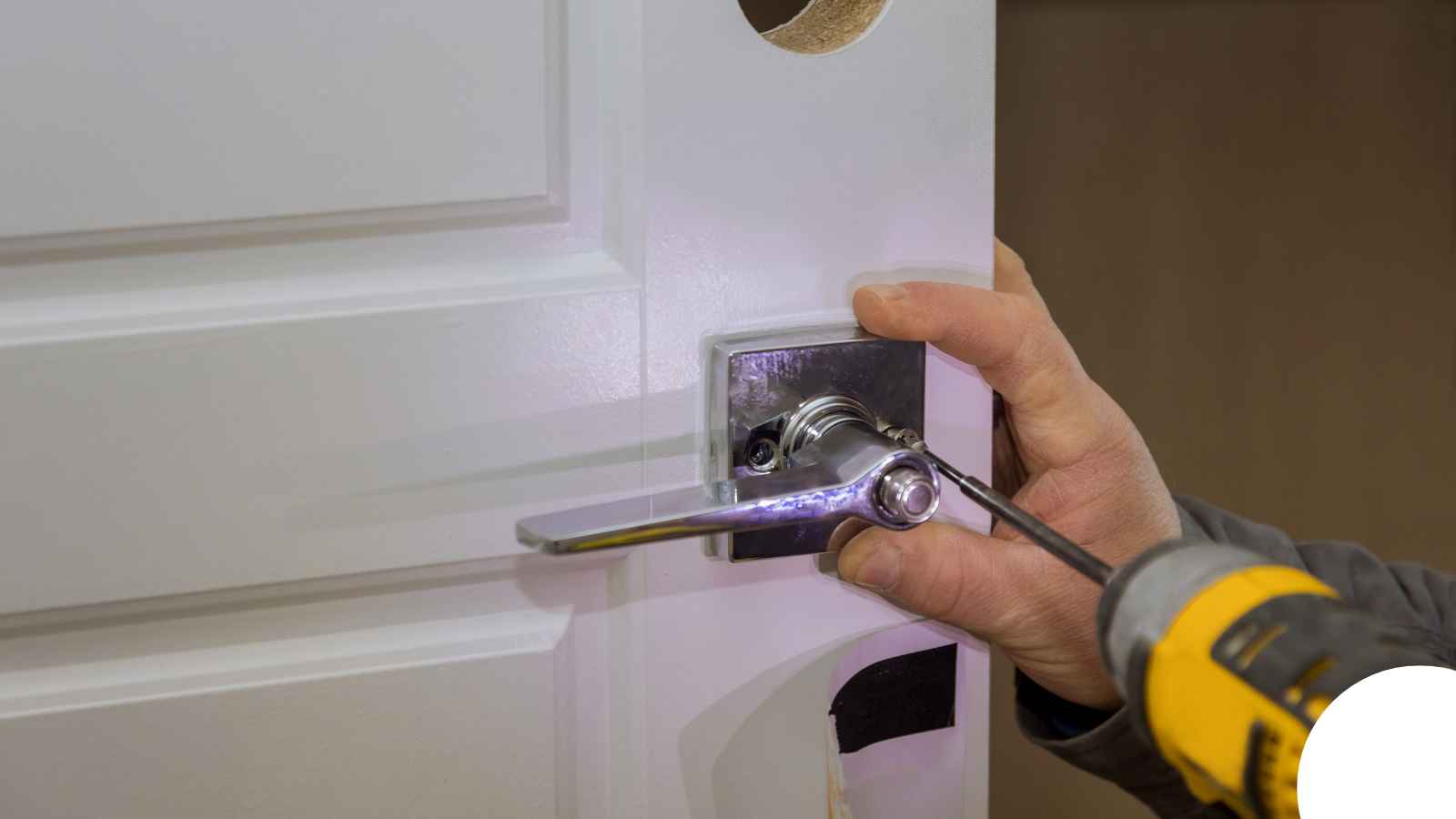 Locksmith in Grand Rapids, MI — Grand Rapids Door Lock Replacement Locksmith in Grand Rapids, MI — Grand Rapids Door Lock Replacement